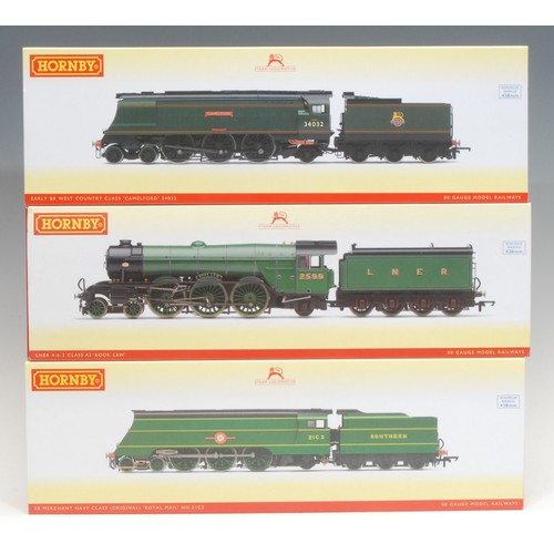 6264 - Hornby Model Railways - R3132 LNER 4-6-2 Class A3 'Book Law' locomotive, 00 gauge, boxed and outer s... 