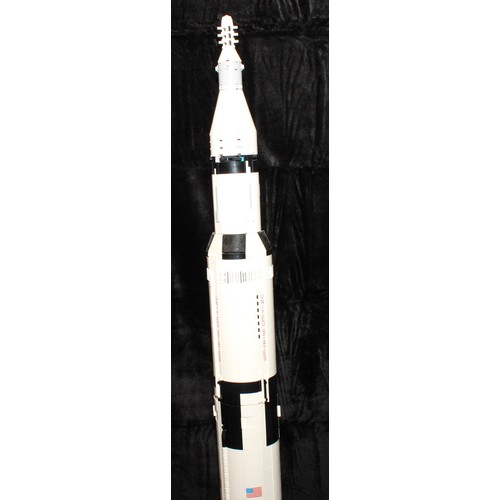 6480 - Lego - Icons, 10283 NASA Space Shuttle Discovery, 54cm deep, 34cm wide, 21cm high, unboxed; Ideas, 9... 