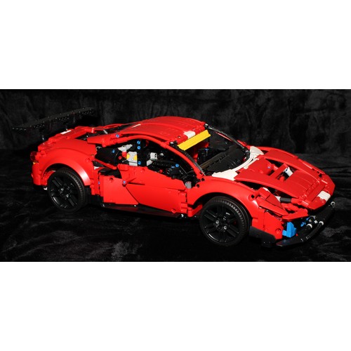 6508 - Lego - Technic, 42056 Porsche 911 GT3 RS Porsche, 57cm long, 25cm wide, 17cm high, unboxed; 42083 Bu... 