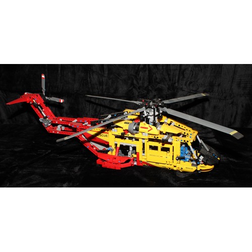 6522 - Lego - Technic, 9396 Helicopter, unboxed;  42052B Heavy Lift Helicopter, unboxed; 42052 Heavy Lift H... 