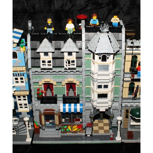 6474 - Lego - Factory, 10190, Market Street, unboxed; Creator Expert, 10185 Greengrocer, unboxed; 10211 Gra... 