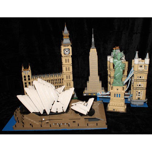 6473 - Lego - Creator, 10234 Sydney Opera House, unboxed; Architecture, 21042 Statue of Liberty, unboxed; 2... 