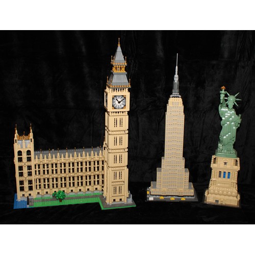 6473 - Lego - Creator, 10234 Sydney Opera House, unboxed; Architecture, 21042 Statue of Liberty, unboxed; 2... 