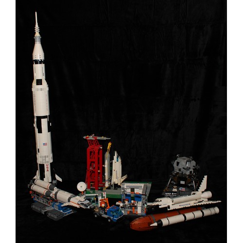 6484 - Lego - Ideas, 92176 NASA Apollo Saturn V, unboxed; City, 60229 Rocket Assembly & Transport, unboxed;... 