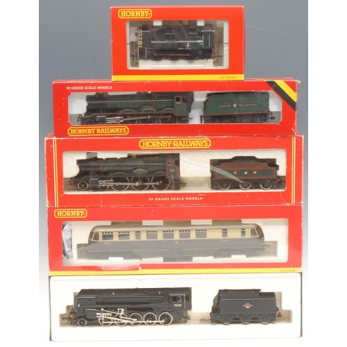 6300 - Hornby OO gauge - Top link R 864 BR 2-10-0 class F locomotive and tender, 92001, black livery;  R761... 