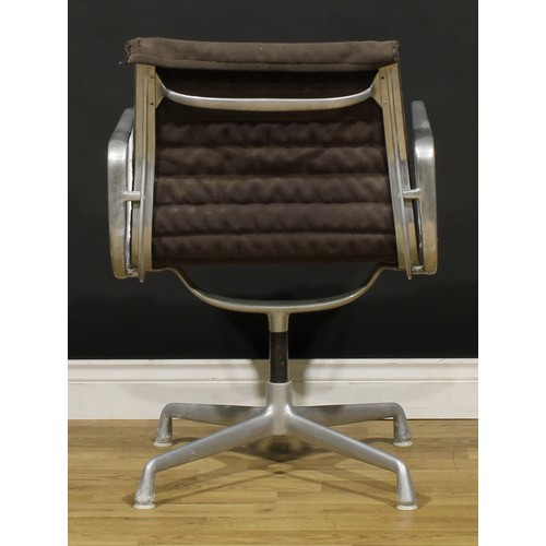 1878 - 20th Century Design - a set of four EA 217 swivel office chairs, by Charles & Ray Eames for Herman M... 