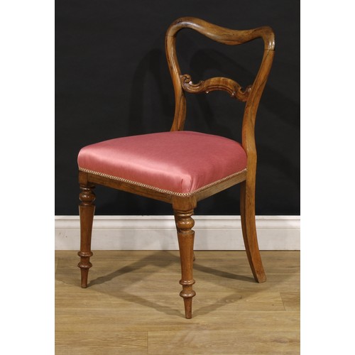 2321 - A Victorian rosewood harlequin suite of eight dining chairs, composed of two sets of four, each with... 