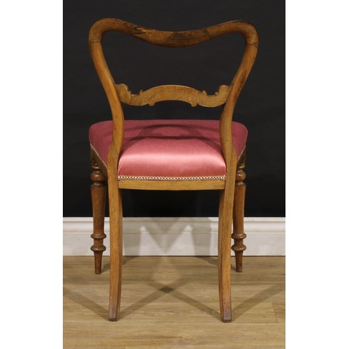 2321 - A Victorian rosewood harlequin suite of eight dining chairs, composed of two sets of four, each with... 