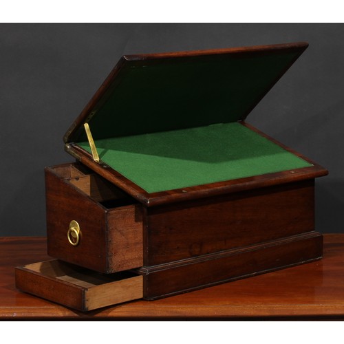 2332 - A George III mahogany table-top writing box, hinged cover with reading ledge, reciprocal drawer fitt... 