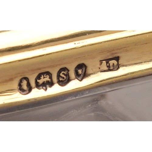 974 - A William IV silver gilt mounted rectangular travelling inkwell, the cover chased with foliate scrol... 