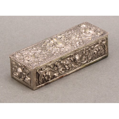 717 - A 19th century Spanish silver rectangular snuff box, in bold relief with flowers and foliage, hinged... 