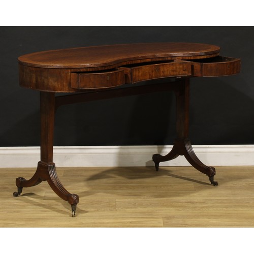 2223 - A 19th century mahogany kidney shaped library table, plum pudding veneered top with reeded edge abov... 