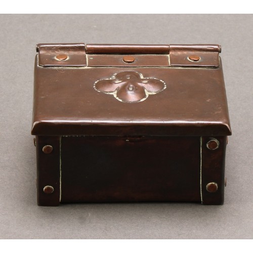 2353 - Newlyn School and Guild of Handicraft - an Arts & Crafts copper box, by John Pearson (fl. 1885-1910)... 