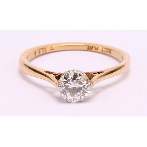 1250 - An 18ct yellow gold and platinum approx. 0.50ct 1/2 carat solitaire round brilliant cut diamond ring... 