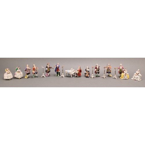 277 - A Volkstedt porcelain eighteen-piece figural group, Ein Flötenkonzert in Sasoucci, Frederick the Gre... 