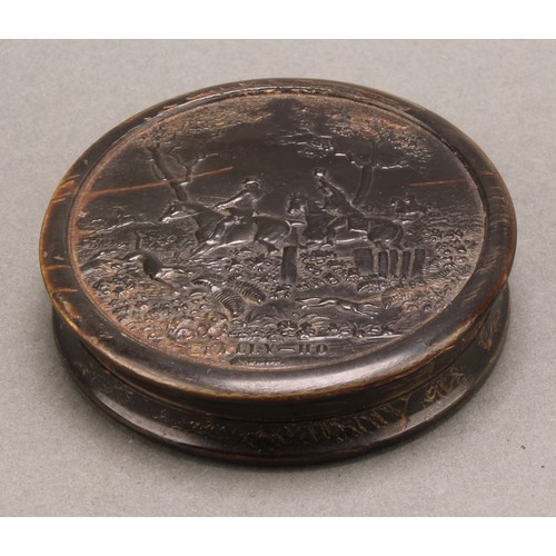 1417 - A 19th century pressed horn waisted circular snuff box, the push-fitting cover with a titled hunting... 