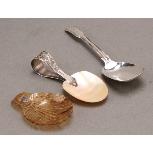 797 - A George IV silver Fiddle and Thread pattern caddy spoon, 12cm long, Joseph Willmore, Birmingham 182... 