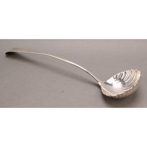 1019 - An early George III silver Old English pattern soup ladle, shell bowl, 35cm long, Thomas Tookey, Lon... 