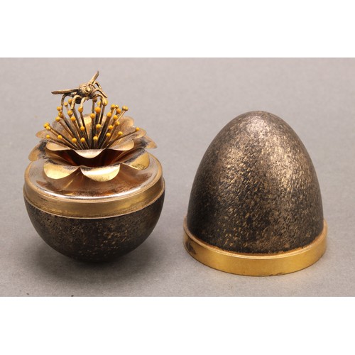 1129 - Stuart Devlin (1931-2018) - an Elizabeth II silver gilt surprise egg, enclosing a bee on a flower, n... 