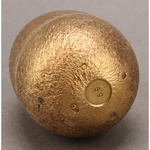 1131 - Stuart Devlin (1931-2018) - an Elizabeth II silver gilt surprise egg, Three Blind Mice, numbered 59,... 