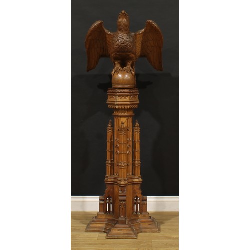 1516 - An Arts & Crafts period Gothic Revival oak ecclesiastical lecturn, carved as an eagle, architectural... 