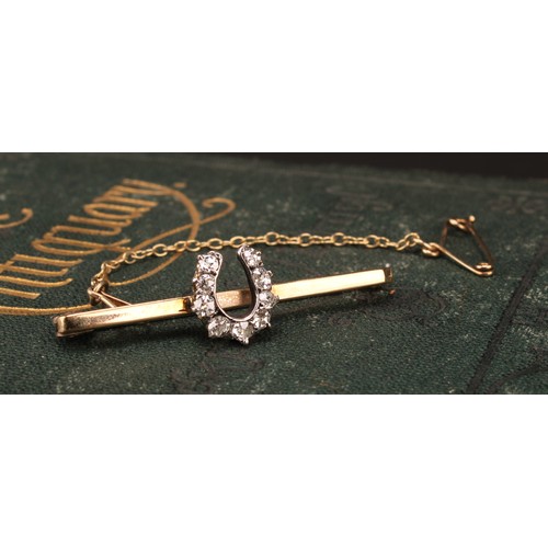 1183 - 9ct yellow gold approx. 0.27ct total diamond horseshoe bar brooch with safety chain, consisting of n... 