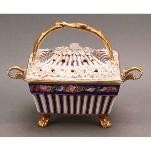 122 - A Chamberlain Worcester rectangular pot pourri basket and cover, painted with a band of flowers on a... 