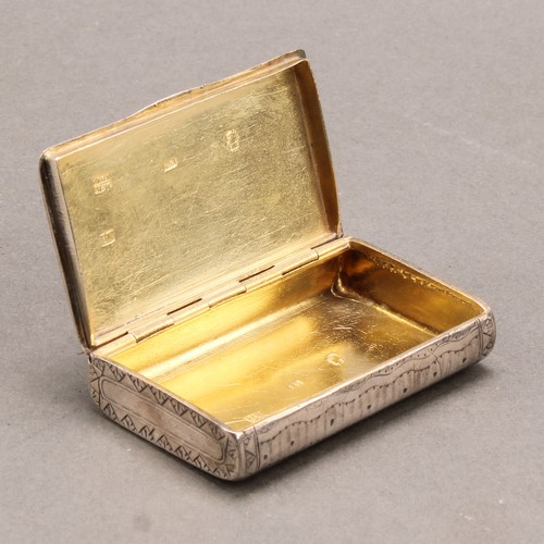 1005 - An early 19th century Russian silver rectangular snuff box, wrigglework engraved as a satchel or pur... 