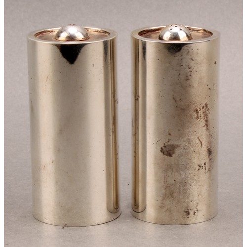 1125 - Simon J Beer of Lewes - a pair of Elizabeth II parcel-gilt silver cylindrical condiments, salt and p... 