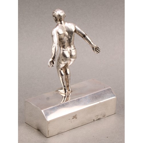 1126 - Sport - Swimming - an early Elizabeth II silver figure, of a swimmer preparing to dive, 11.5cm high,... 