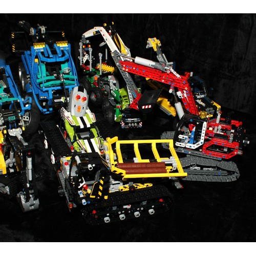 6524 - Lego - Technics construction vehicles, including Super Tow Truck, Forest Machine, etc (10)

This lot... 