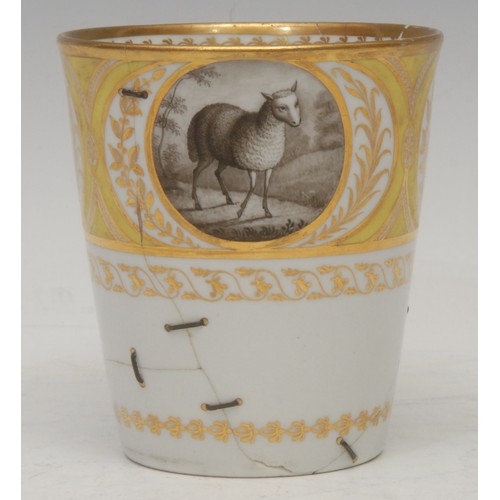 52 - A Chamberlains Worcester lemonade beaker, painted with two exotic birds in landscape, within an oval... 