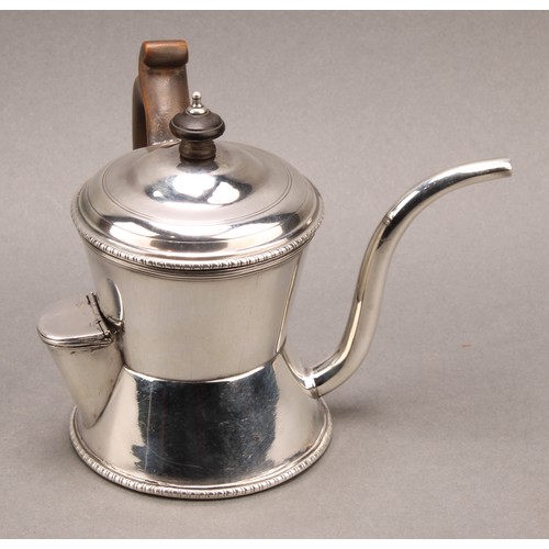 1017 - An early George III silver argyle, domed cover with shell shaped hinge, scroll-capped fruitwood hand... 