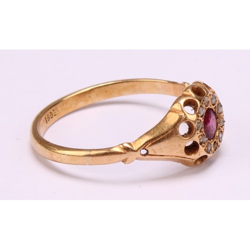 1258 - Antique 18ct gold ruby and rose cut diamond ring;
the ring is set with a round old cut ruby in the c... 