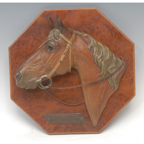 2335 - An Art Deco period Austrian cold painted bronze plaque, cast as the head of a racehorse, indistinctl... 