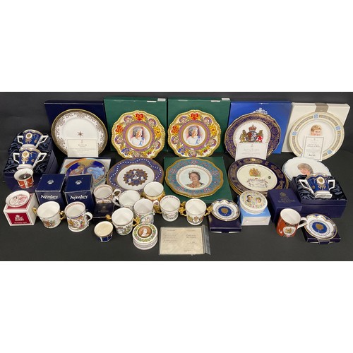 114 - Commemorative Ware - a collection of late 20th/early 21st century commemorative porcelain, including... 