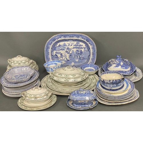 117 - A collection of Victorian and later blue and white table ware, including meat platter, tureen, plate... 