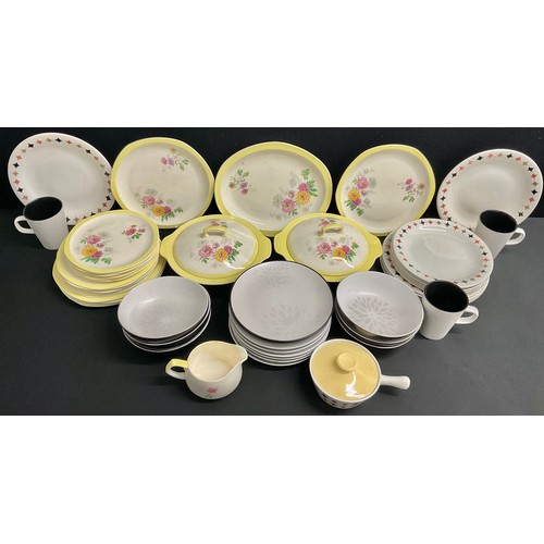 Tableware - T G Green Quatro Gayday pattern part dinner set; Dema ...