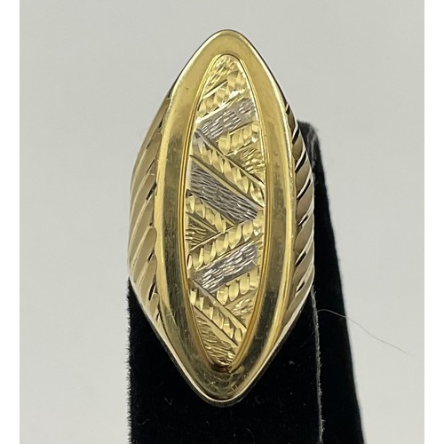 14ct Gold patterned ring (A/F) the ring is hallmarked 