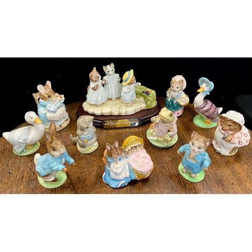 118 - Beswick Beatrix Potter figures - 1999 annual collectors Tableau, P 3792 Mittens, Tom Kitten and Mopp... 