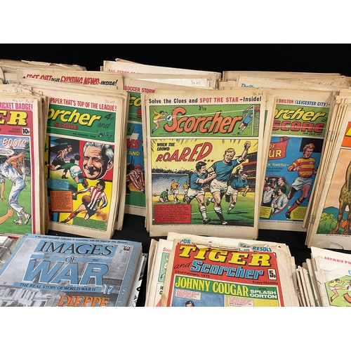 188 - Comics - 1970 to 1980, Scorcher & Score, Tiger & Scorcher, Lion & Thunder, qty others Images of War,... 