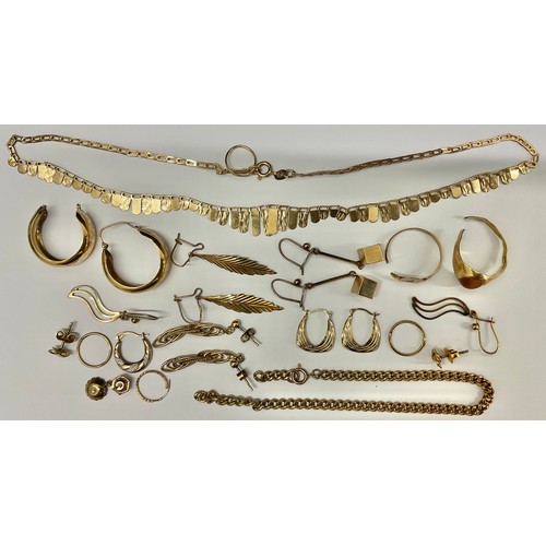 641 - Selection of 9ct Gold Jewellery, mainly broken gold to include; earrings, chain, ring, bracelet, tot... 