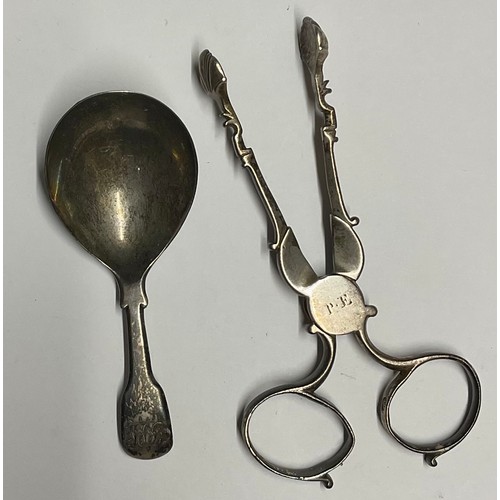 50 - A pair of George II silver sugar tongs, scalloped bowls, scrolling handles, Gabriel Sleath, London c... 