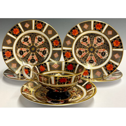 34 - Royal Crown Derby - set of four 1128 Imari 15.7cm dimeter side plates, similar cup and saucer, all f... 