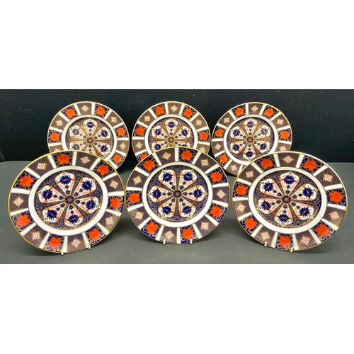 44 - A set of six Royal Crown Derby 1128 Imari pattern side plates, 22cm diameter, first quality (6)