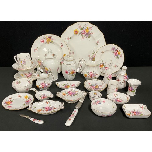 839 - Royal Crown Derby posies pattern table ware inc hexagonal urn and cover, plates, bowls, trinket dish... 