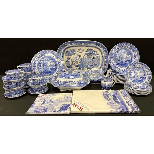 53 - Spode Italian pattern table service for eight comprised of; twelve dinner plates, eight side plates,... 