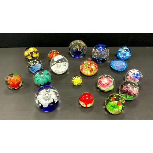 28 - Paperweights including; flower inclusion paperweight, fish, birds, dolphins, butterflies; etc (18)