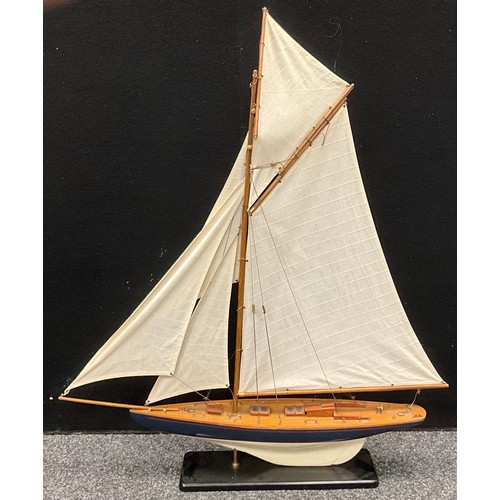 60A - Large 20th Century English Wooden Pond Yacht, 92cm high, c.1930