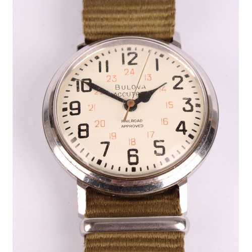 1029 - Bulova Watch Co. Inc., a 1960s Accutron railroad grade wrist watch, stainless steel 34mm diameter, c... 